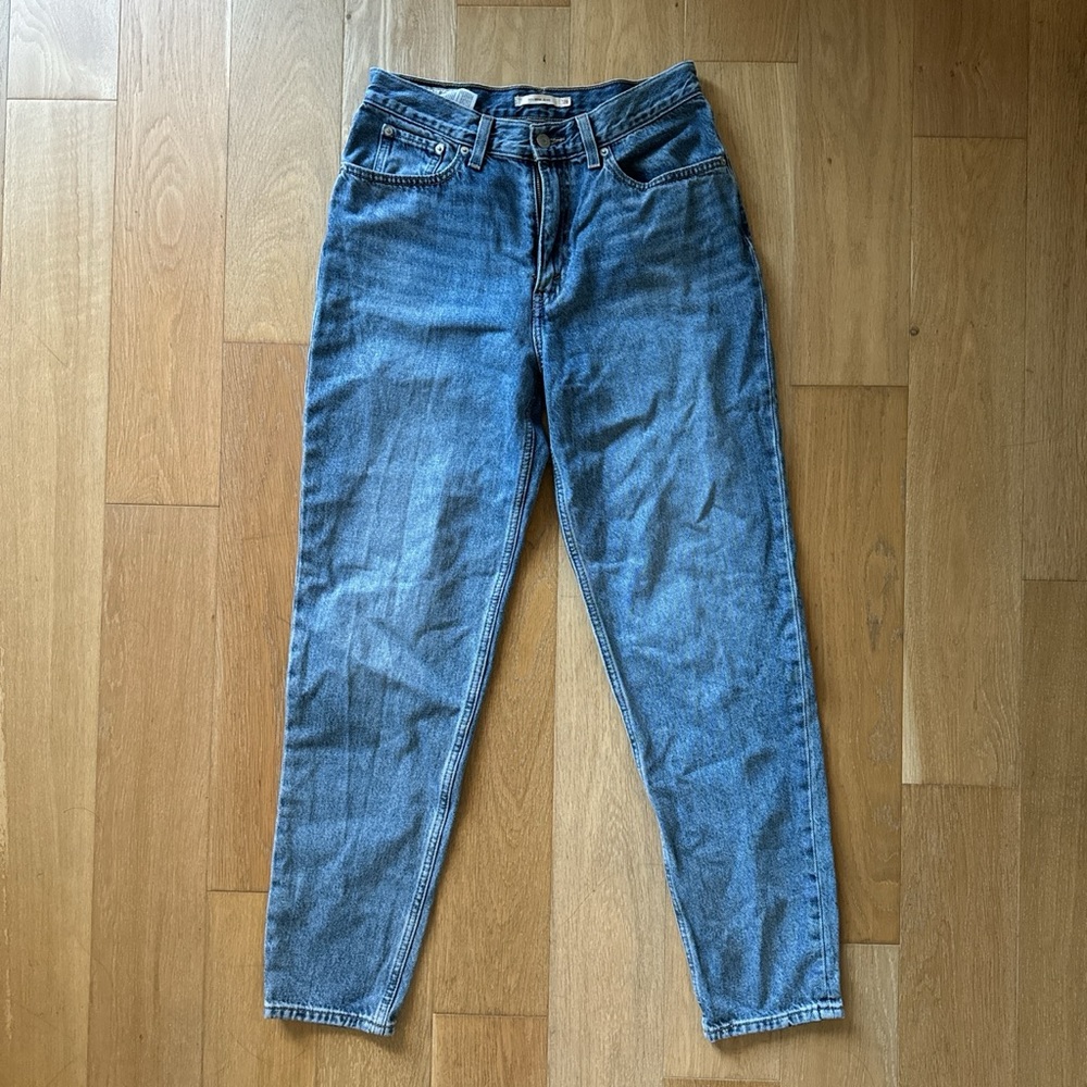 Levi’s 80s mom Jean